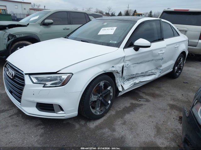 2018 Audi A3 2.0t Premium მანქანა იყიდება აუქციონზე, vin: WAUB8GFF0J1044143, აუქციონის ნომერი: 44132744