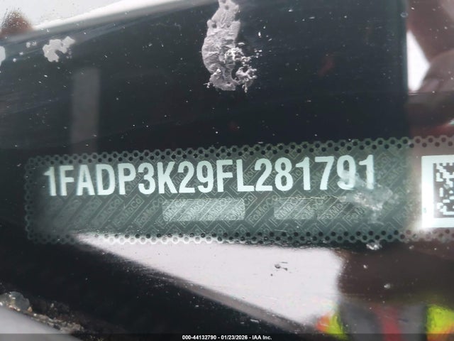 1FADP3K29FL281791 Ford FOCUS SE