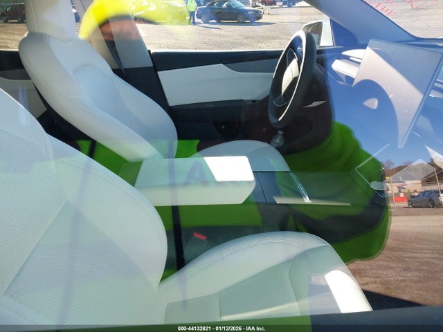 2026 TESLA MODEL Y 7SAYGDED6TA491861 Photo 4