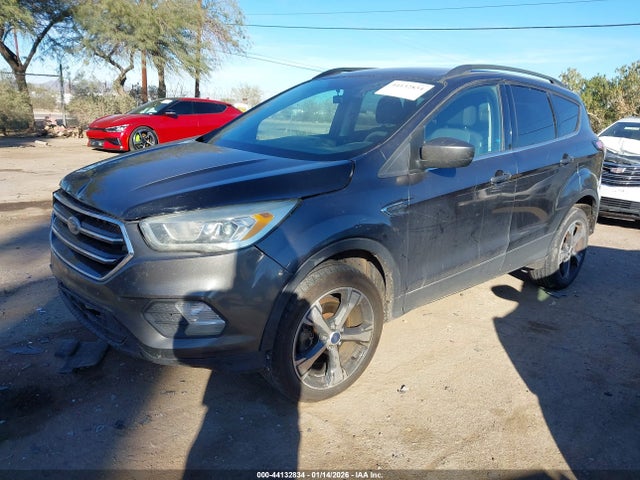 1FMCU9G9XHUB79559 Ford ESCAPE SE