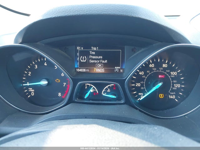1FMCU9G9XHUB79559 Ford ESCAPE SE