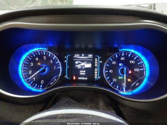 Продажа на аукционе авто 2017 Chrysler Pacifica Touring-l, vin: 2C4RC1BG8HR541765, номер лота: 44132854