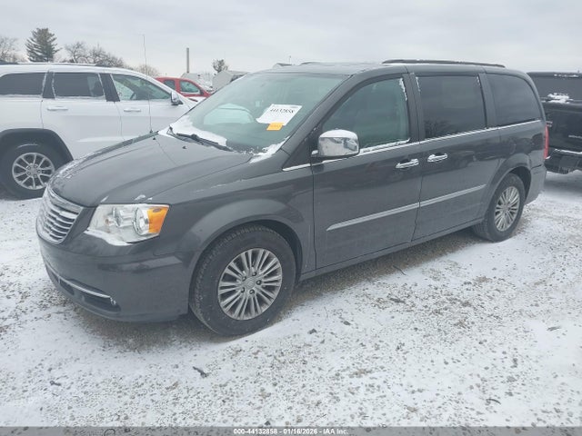 44132858 :رقم المزاد ، 2C4RC1CG1GR188671 vin ، 2016 Chrysler Town & Country Touring-l Anniversary Edition مزاد بيع