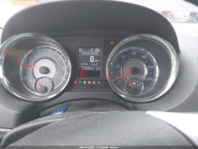 44132858 :رقم المزاد ، 2C4RC1CG1GR188671 vin ، 2016 Chrysler Town & Country Touring-l Anniversary Edition مزاد بيع