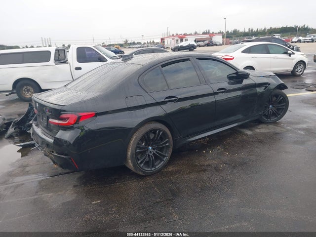 2021 BMW M5 WBS83CH07MCF87975 Photo 3