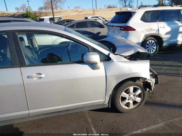 44132869 :رقم المزاد ، 3N1BC13E18L419361 vin ، 2008 Nissan Versa 1.8sl مزاد بيع