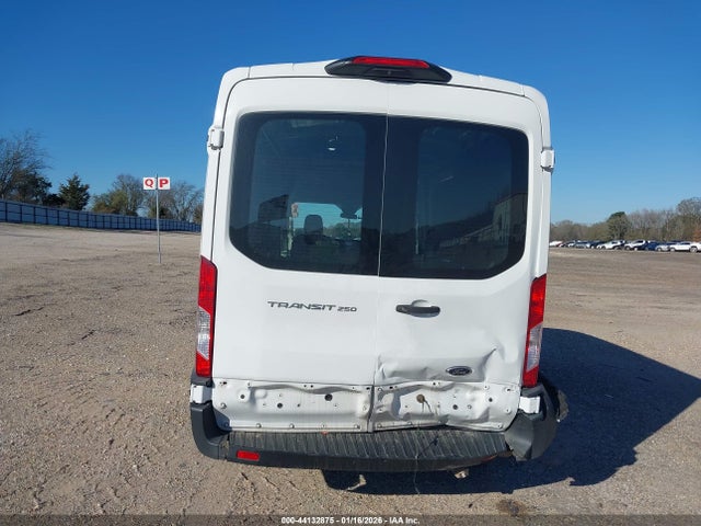 Ford Transit-250 2021 1FTBR1C88MKA13871 Image 17