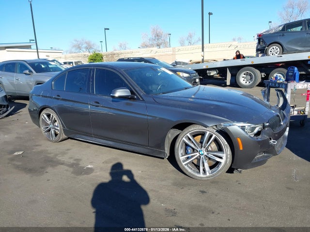 44132878 :رقم المزاد ، WBA8B3G55GNT62402 vin ، 2016 Bmw 340i مزاد بيع