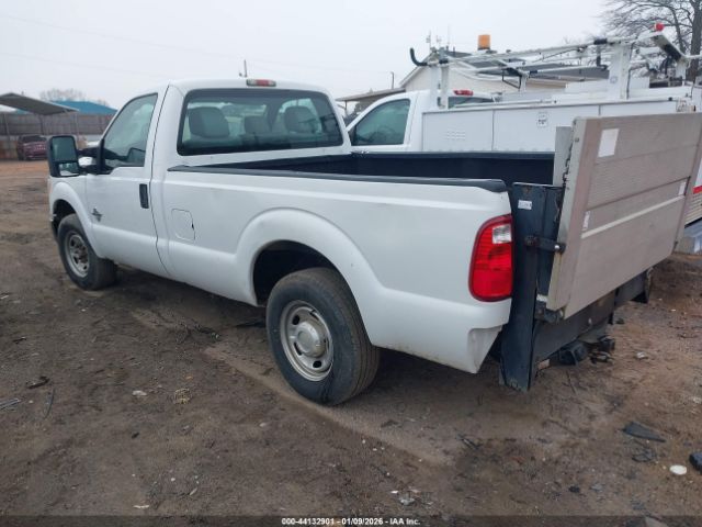 2011 FORD F-250 1FTBF2AT4BEC63366 Photo 2