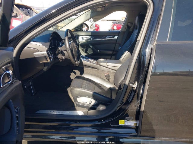 2011 PORSCHE PANAMERA WP0AA2A77BL010745 Photo 4