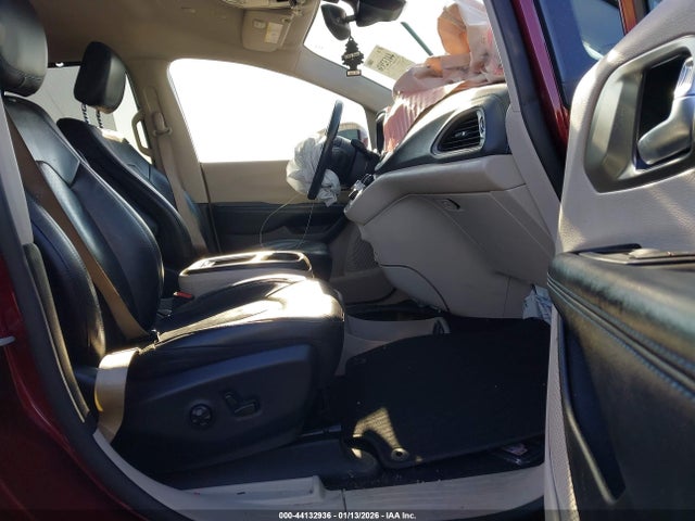 Продажа на аукционе авто 2021 Chrysler Pacifica Touring L, vin: 2C4RC1BG2MR534823, номер лота: 44132936