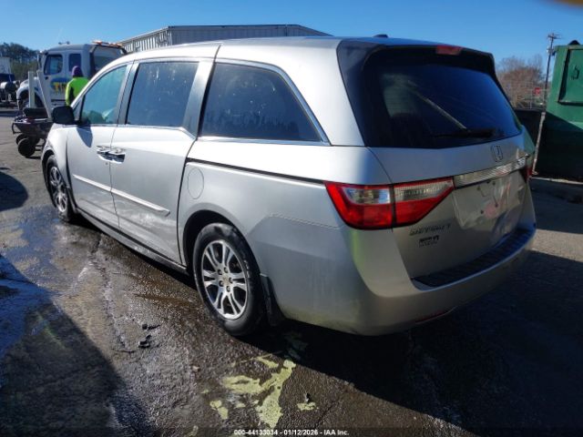 2011 HONDA ODYSSEY 5FNRL5H6XBB038585 Photo 2