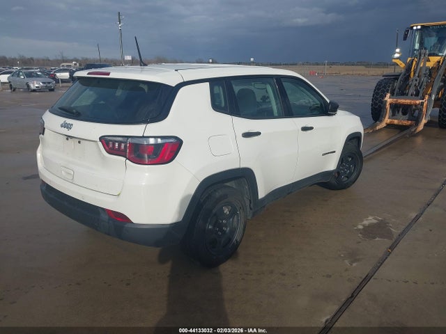 3C4NJCABXJT263346 Jeep Compass Sport Fwd