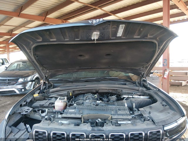 1C4RJJAG0P8770393 Jeep Grand Cherokee L Laredo 4x2