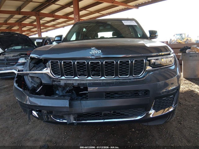 1C4RJJAG0P8770393 Jeep Grand Cherokee L Laredo 4x2