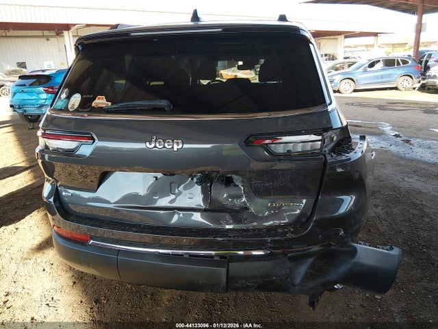 1C4RJJAG0P8770393 Jeep Grand Cherokee L Laredo 4x2