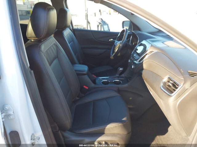 3GNAXYEX1KS657705 Chevrolet Equinox Premier