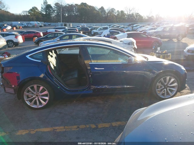 Tesla Model 3 Long Range/mid Range 2018 5YJ3E1EA8JF024944 Image 14