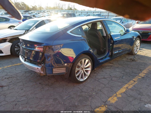 2018 TESLA MODEL 3 5YJ3E1EA8JF024944 Photo 3