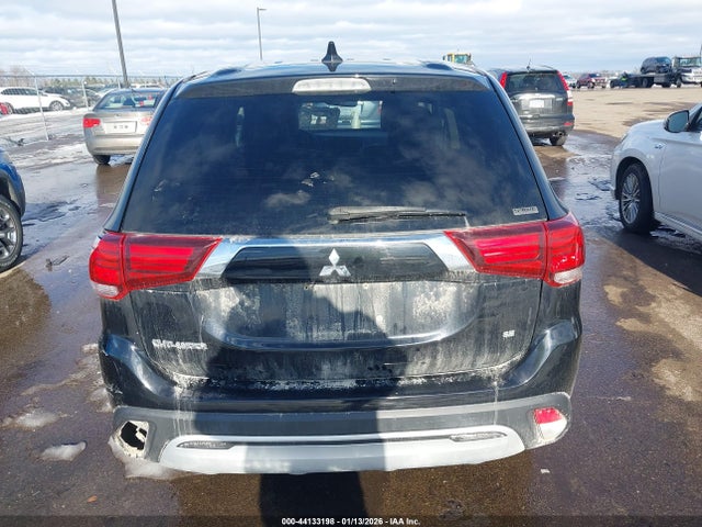 JA4AZ3A37LZ039263 Mitsubishi Outlander Se 2.4 S-awc