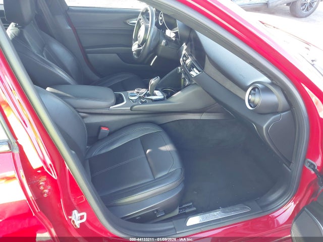 2023 ALFA ROMEO GIULIA ZARFAMBN5P7671579 Photo 4