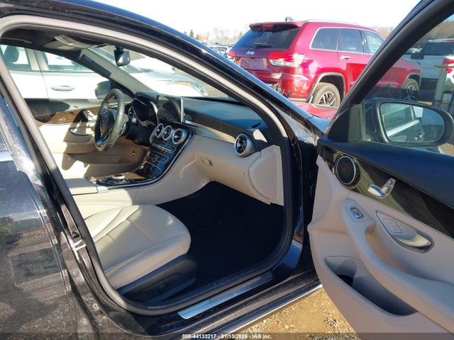 2018 MERCEDES-BENZ C 300 55SWF4JB1JU239297 Photo 4