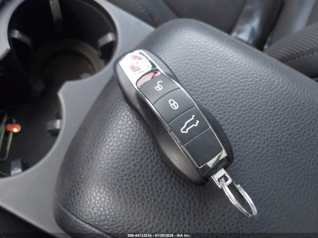 2018 PORSCHE MACAN WP1AA2A56JLB03073 Photo 10