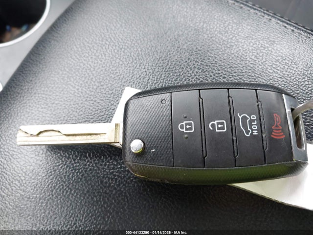 2017 KIA SORENTO 5XYPG4A37HG278605 Photo 10