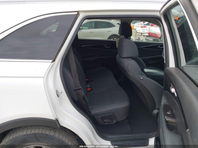 2017 KIA SORENTO 5XYPG4A37HG278605 Photo 7