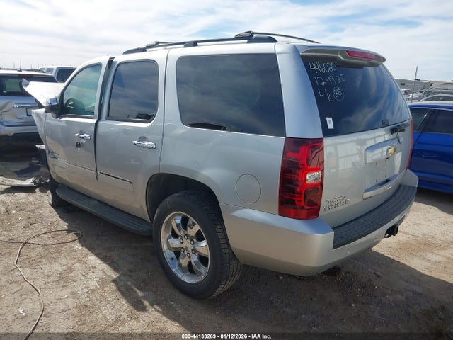 2011 CHEVROLET TAHOE 1GNSCBE07BR353409 Photo 2