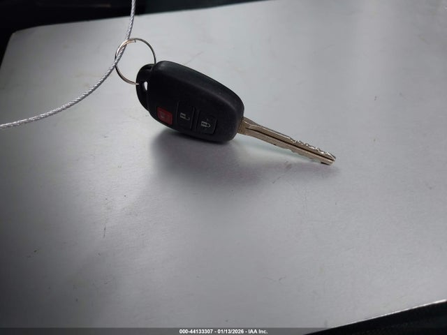 Toyota RAV4 LE 2017 2T3BFREV2HW559797 Image 11