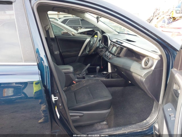 Toyota RAV4 LE 2017 2T3BFREV2HW559797 Image 5