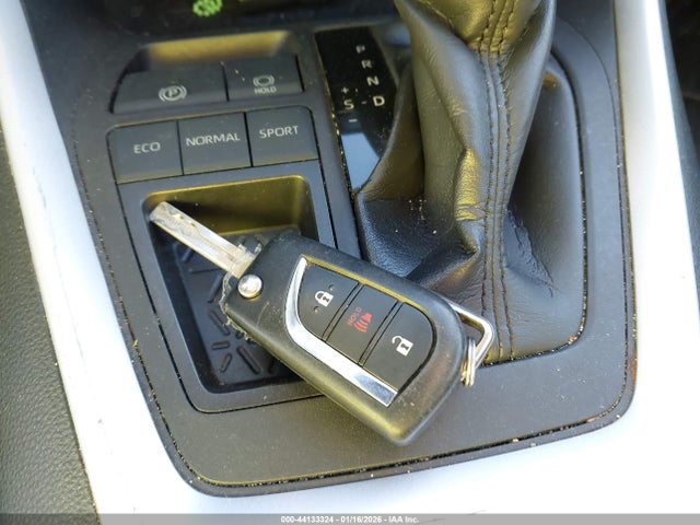 Toyota RAV4 LE 2021 2T3H1RFV4MC117381 Image 11