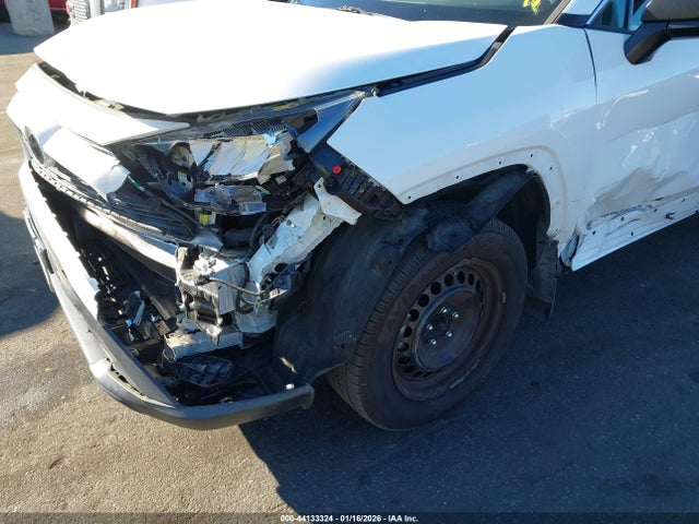 Toyota RAV4 LE 2021 2T3H1RFV4MC117381 Image 12