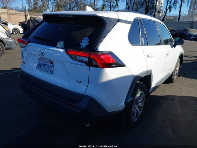 Toyota RAV4 LE 2021 2T3H1RFV4MC117381 Image 4