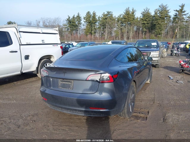 2023 TESLA MODEL 3 5YJ3E1EAXPF604334 Photo 3