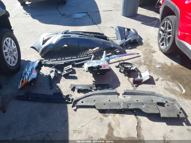 JTJBM7FX8K5215963 Lexus Gx 460 Premium