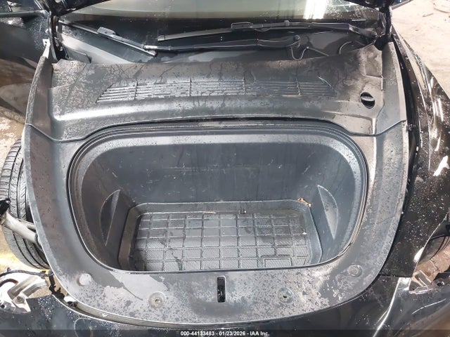 Продажа на аукционе авто 2022 Tesla Model Y Performance Dual Motor All-wheel Drive, vin: 7SAYGDEF2NF531053, номер лота: 44133483