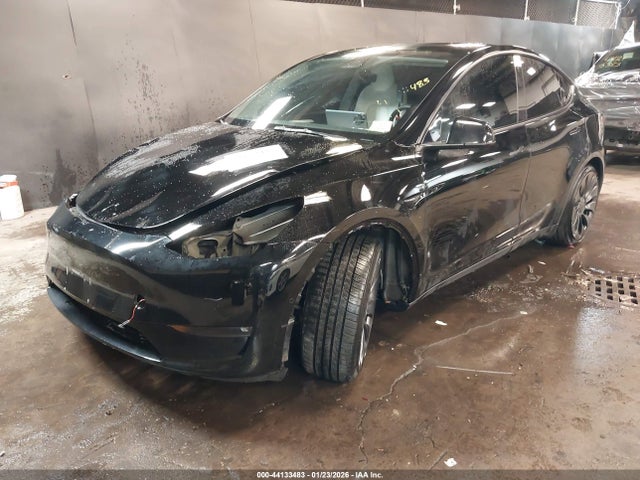 Продажа на аукционе авто 2022 Tesla Model Y Performance Dual Motor All-wheel Drive, vin: 7SAYGDEF2NF531053, номер лота: 44133483
