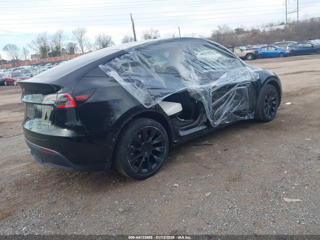 2021 TESLA MODEL Y 5YJYGDEE2MF078989 Photo 3
