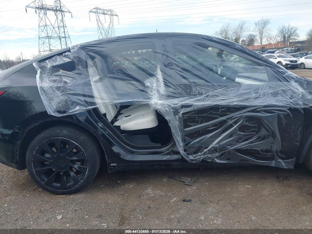 2021 TESLA MODEL Y 5YJYGDEE2MF078989 Photo 5