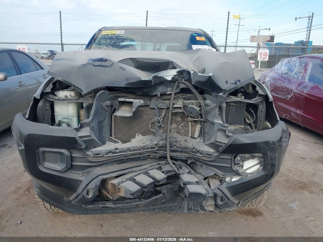 5TFAX5GN0KX132457 Toyota Tacoma Sr