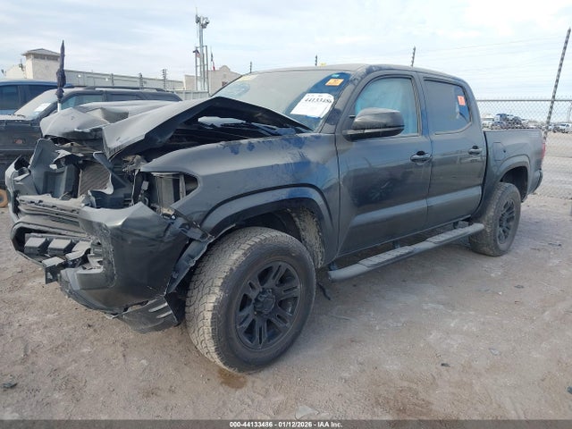 5TFAX5GN0KX132457 Toyota Tacoma Sr