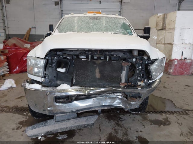 2014 Ram 2500 Tradesman მანქანა იყიდება აუქციონზე, vin: 3C6UR5HL4EG145233, აუქციონის ნომერი: 44133518