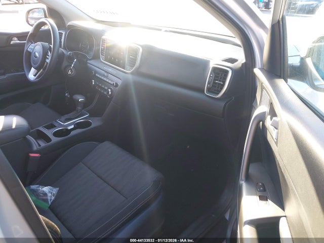 2020 Kia Sportage Lx მანქანა იყიდება აუქციონზე, vin: KNDPMCAC4L7737825, აუქციონის ნომერი: 44133532