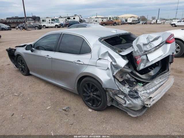 2022 TOYOTA CAMRY 4T1C11AK4NU649392 Photo 2