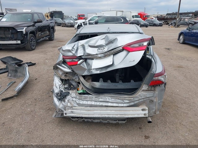 2022 TOYOTA CAMRY 4T1C11AK4NU649392 Photo 5