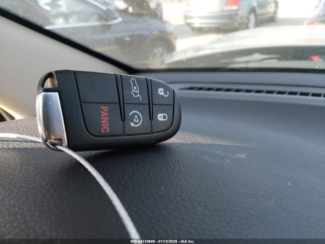 44133606 :رقم المزاد ، 1C4RDJDG7JC133136 vin ، 2018 Dodge Durango Gt Awd مزاد بيع