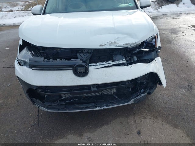 Продажа на аукционе авто 2025 Volkswagen Taos 1.5t Se, vin: 3VVVC7B21SM080074, номер лота: 44133615