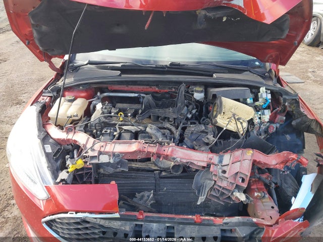 1FADP3K28JL257538 Ford FOCUS SE
